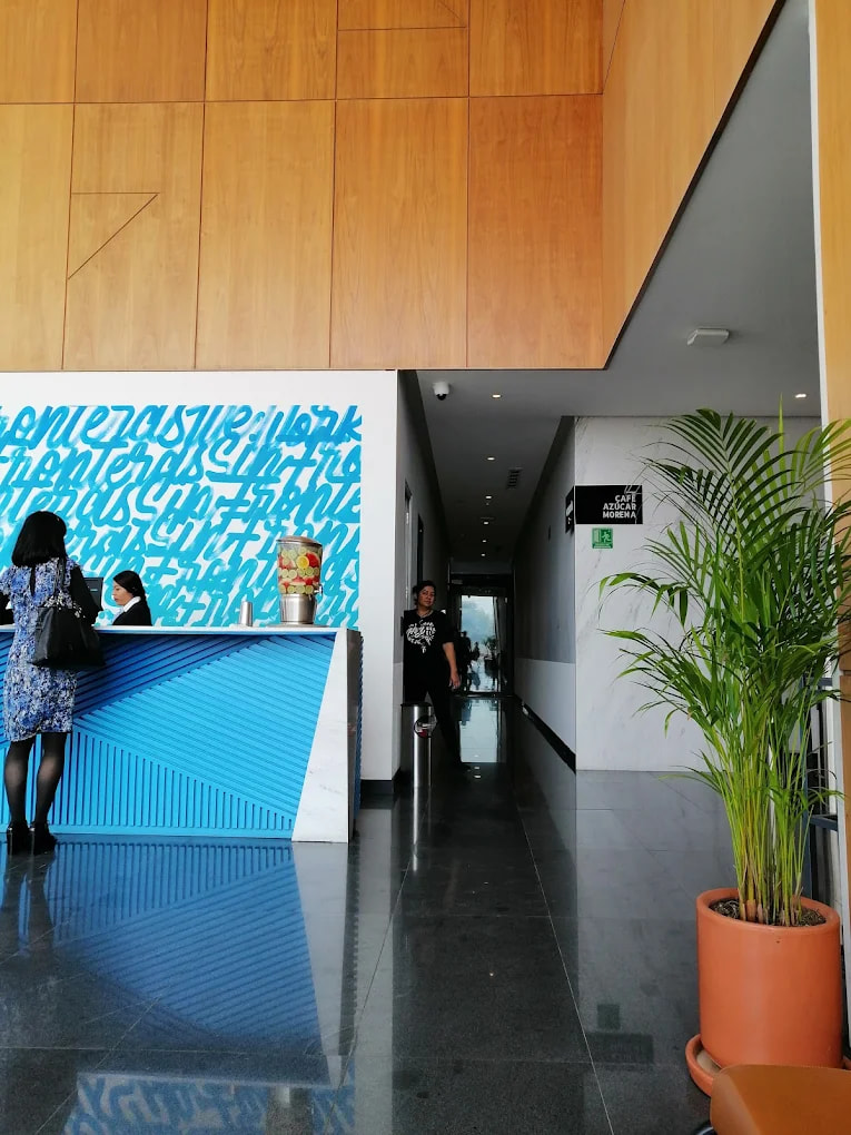 Oficina Monterrey sala
